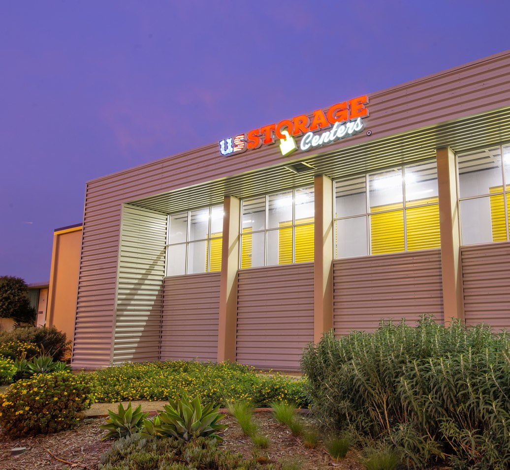 Storage facility in Carson, CA