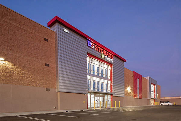 Storage facility in Compton, CA